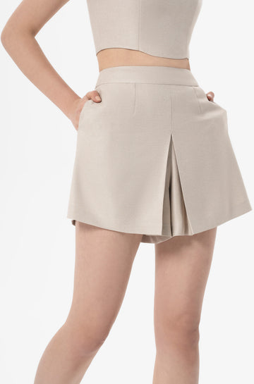 Regular-Fit Shorts with Center Front Pleat